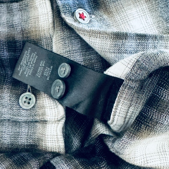 John Varvotos - Picture 3 of 4